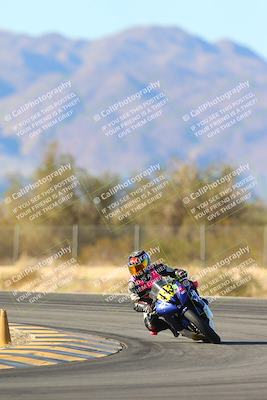 media/Jan-10-2025-CVMA Friday Practice (Fri) [[489e0da257]]/Group 4 and Trackday/Session 5 (Turn 7)/